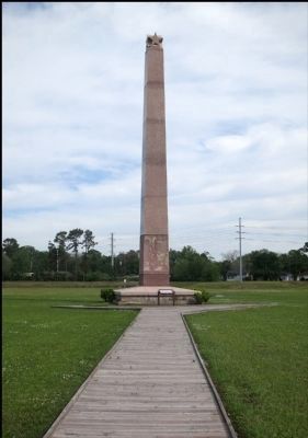 The Lucas Gusher Monument image. Click for full size.