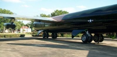 Boeing B-52D "Stratofortress". Click for full size. Boeing B-52D "Stratofortress" image. Click for full size.