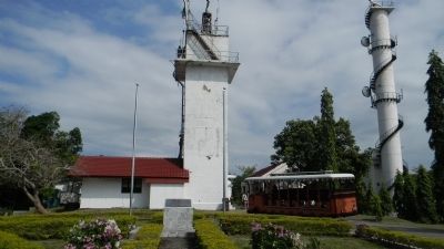 The modern Vessel Traffic System (VTS) and Radar Towers operating near the old lighthouse. Click for full size. The modern Vessel Traffic System (VTS) and Radar Towers operating near the old lighthouse image. Click for full size.