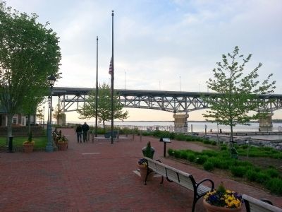 Yorktown's Riverwalk image. Click for full size.
