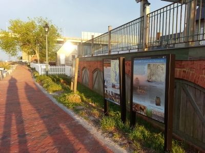 Yorktown's Riverwalk image. Click for full size.
