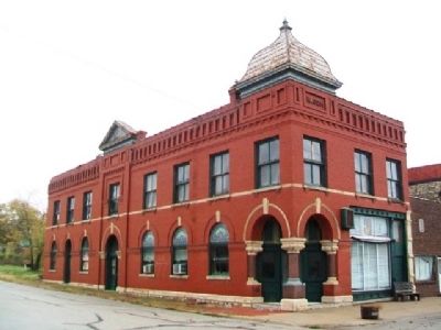 Waugh Bank Building. Click for full size. Waugh Bank Building image. Click for full size.