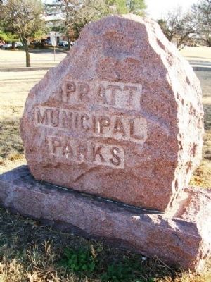 Pratt City Parks Marker at Avenue of Flags image. Click for full size.