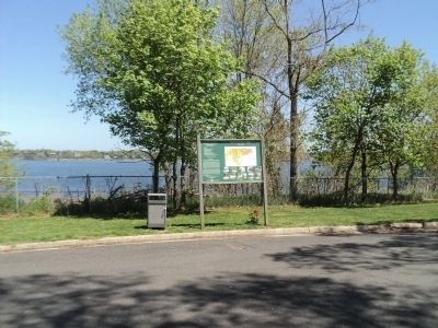 Marker in Fort Totten Park image. Click for full size.