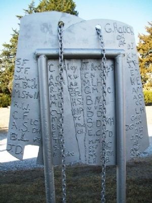 Veterans Memorial (back) image. Click for full size.