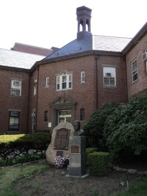 Oyster Bay Honor Roll Marker. Click for full size. Oyster Bay Honor Roll Marker image. Click for full size.