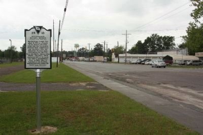 Marker as seen looking south along Hoover Street North image. Click for full size.