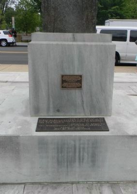 Reverse face of the statue pedestal with Panels 2 & 3 : view toward 17th Street, NW. Click for full size. Reverse face of the statue pedestal with Panels 2 & 3 : view toward 17th Street, NW image. Click for full size.