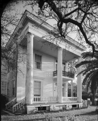 Powhatan House - North/Front image. Click for full size.