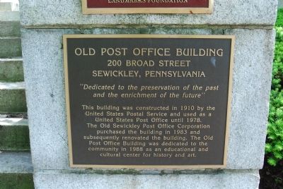 Old Post Office Building plaque image. Click for full size.
