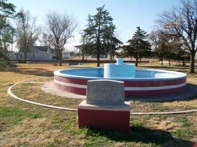 Wagnor Memorial Fountain and Marker image. Click for full size.