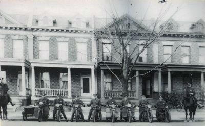 10th Precinct Officers, 1930 image. Click for full size.