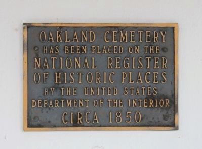 Oakland Cemetery image. Click for full size.