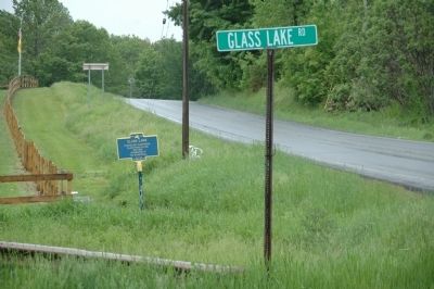 Glass Lake Marker image. Click for full size.