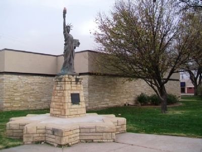 Replica of the Statue of Liberty and Marker image. Click for full size.