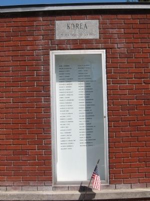 Deep River Veterans Memorial image. Click for full size.