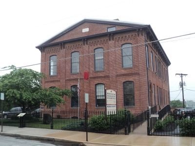 Marker at the Public School image. Click for full size.