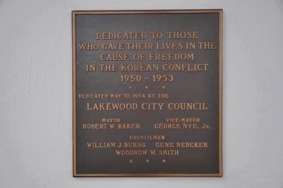 Korean Conflict Marker [left] image. Click for full size.