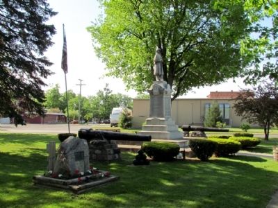 Union City Civil War Monument image. Click for full size.