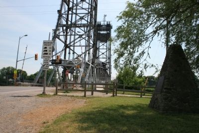 The Old Welland Canal Marker image. Click for full size.