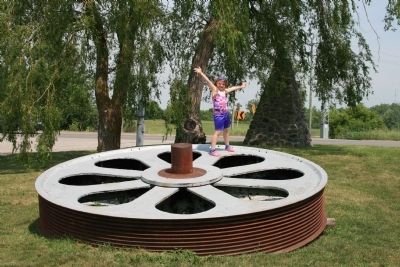 The Old Welland Canal Marker image. Click for full size.