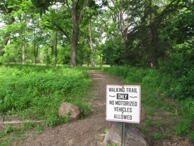 Trail to Marker. Click for full size. Trail to Marker image. Click for full size.