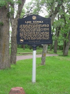 Lake Hanska Marker. Click for full size. Lake Hanska Marker image. Click for full size.
