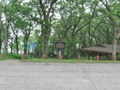 Lake Hanska Marker. Click for full size. Lake Hanska Marker image. Click for full size.