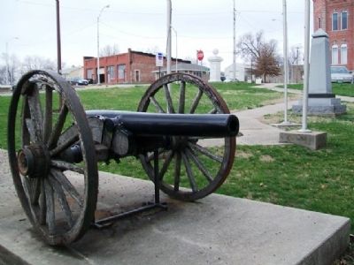 Civil War Cannon at War Memorial image. Click for full size.