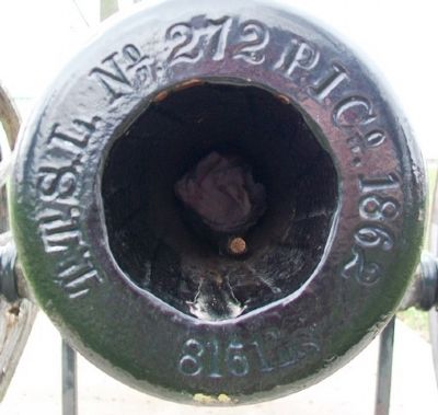 Civil War Cannon at War Memorial. Click for full size. Civil War Cannon at War Memorial image. Click for full size.