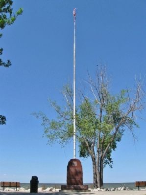Naval Veterans Monument image. Click for full size.
