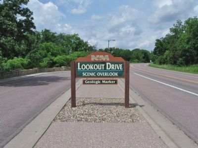Lookout Drive Scenic Overlook. Click for full size. Lookout Drive Scenic Overlook image. Click for full size.