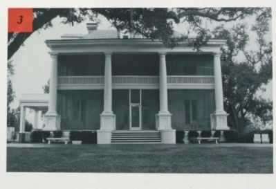 The Navy Base Charleston Navy Yard Officers' Quarters Historic District Photo. Click for full size. The Navy Base Charleston Navy Yard Officers' Quarters Historic District Photo image. Click for full size.