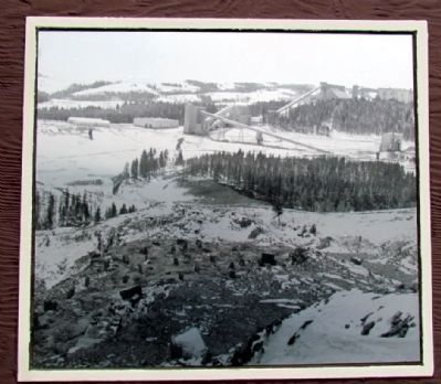 Close-up of Photo on Marker. Click for full size. Close-up of Photo on Marker image. Click for full size.