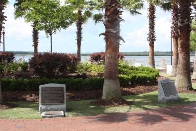 Beaufort South Carolina Tricentennial Marker, Plaques 1 and 2 image. Click for full size.