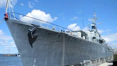 HMCS Haida - <i>NCSM Haida</i> (Hull Number: DDE-215; formerly G-15). Click for full size. HMCS Haida - <i>NCSM Haida</i> (Hull Number: DDE-215; formerly G-15) image. Click for full size.