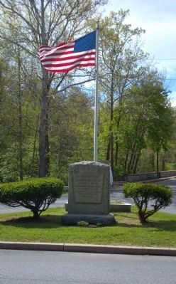 Aston and Middletown WWI Memorial from roadside image. Click for full size.