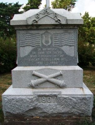 Civil War Memorial. Click for full size. Civil War Memorial image. Click for full size.
