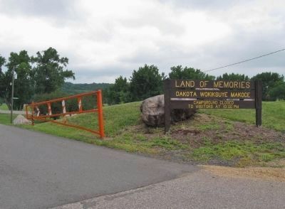 Land of Memories Park Entrance. Click for full size. Land of Memories Park Entrance image. Click for full size.