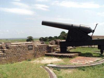 Marker in Fort Pulaski image. Click for full size.
