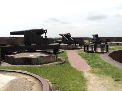 Artillery at Fort Pulaski image. Click for full size.
