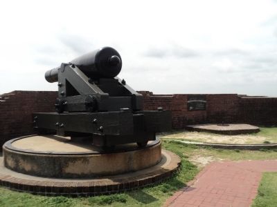 Marker in Fort Pulaski image. Click for full size.