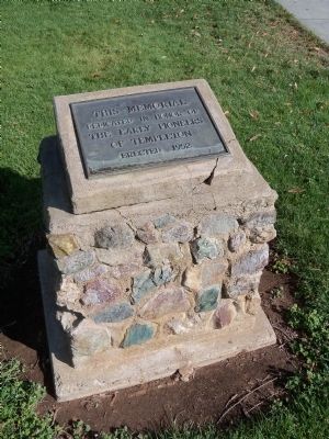 Pioneer Memorial image. Click for full size.