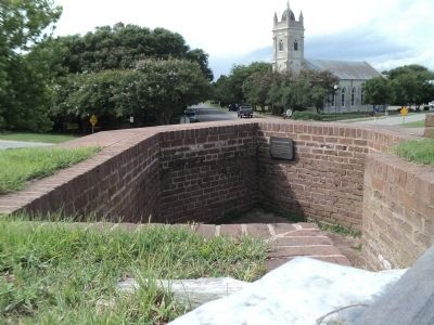 Marker at Fort Moultrie image. Click for full size.
