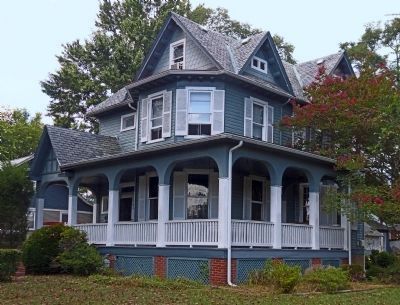 Warren House. Click for full size. Warren House image. Click for full size.
