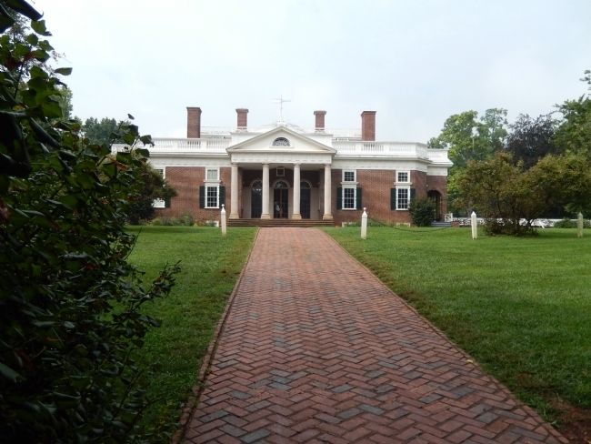 Monticello Entrance image. Click for full size.