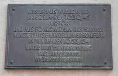 Additional plaque on Das Picken-oder Frauentor image. Click for full size.