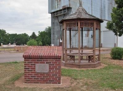 Nearby Time Capsule image. Click for full size.