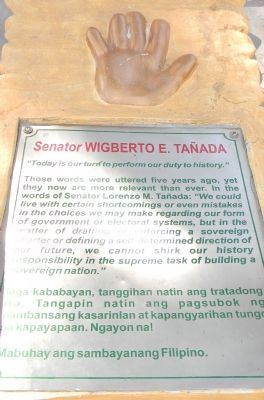 <i>Inang Laya</i> Monument: The Hand of Sen. Wigberto E. Taado image. Click for full size.