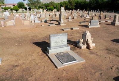 Victoriano Huerta grave at Evergreen Cemetery image. Click for full size.